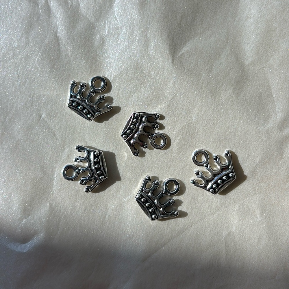 5 crown charms